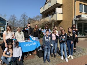 Schüler sammeln 1400 € für die Ukraine – HAZ berichtet