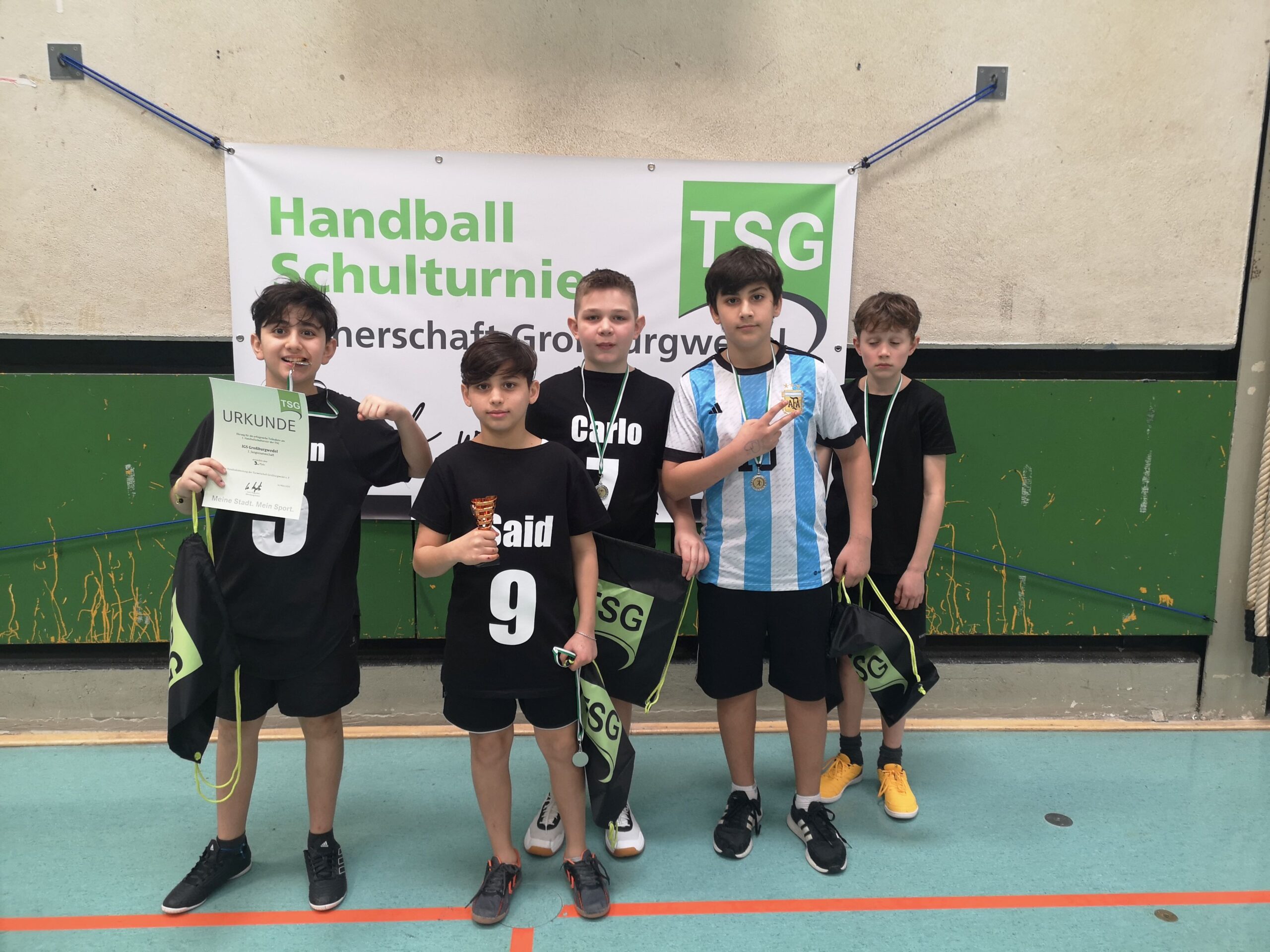 Handballtunier Jahrgang 5