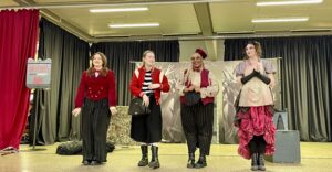 Jahrgang 6 besucht Vorstellung des White Horse Theaters