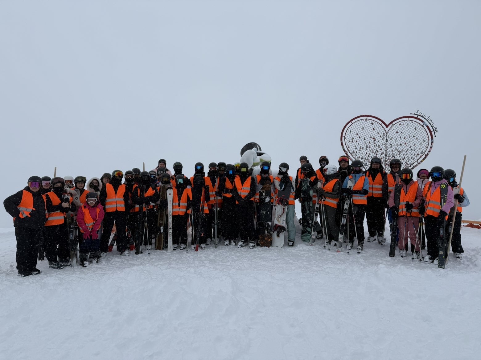 Auf die Piste, fertig, los! – Unsere Skiausbildung im Schnee